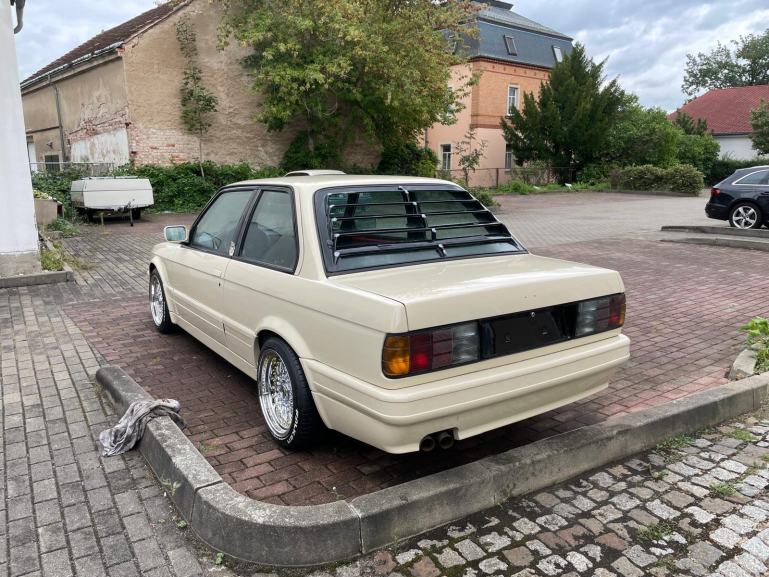 Sport Design 2 Heckstoßstange für BMW 3er E30 85-94 Limo Cabrio Touring