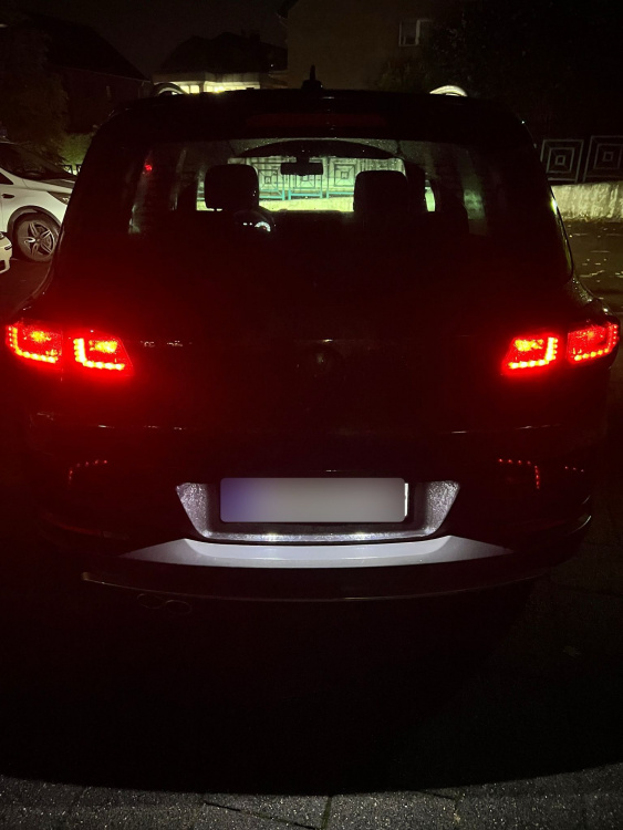 LED Upgrade Design Rückleuchten für VW Tiguan 5N Facelift 11-15 rot/rauch