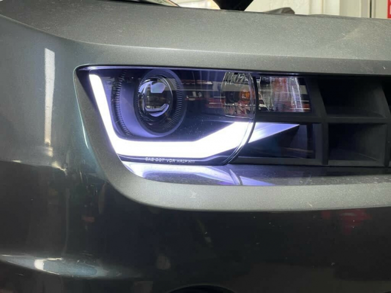 LED Tagfahrlicht Design Scheinwerfer für Chevrolet Camaro 09-13 schwarz LTI