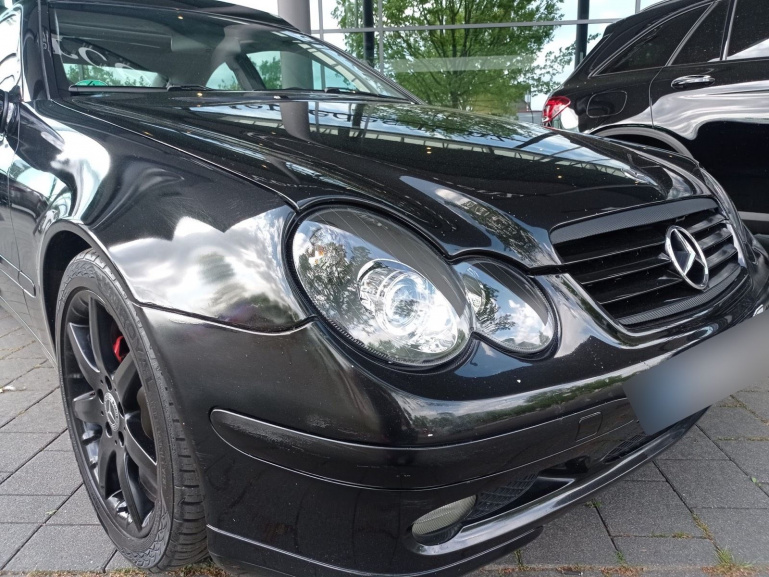 Upgrade Klarglas Scheinwerfer für Mercedes Benz Sportcoupe CL203 01-04 / CL203 Facelift 04-08 schwarz