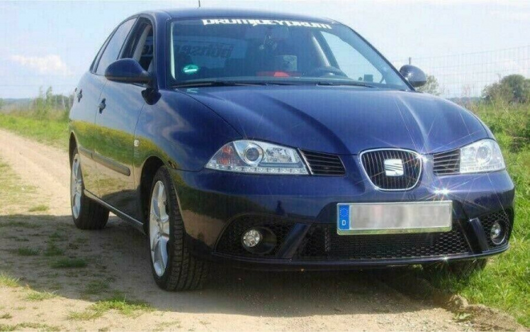 LED Tagfahrlicht Design Scheinwerfer für Seat Ibiza 6L 02-08 chrom