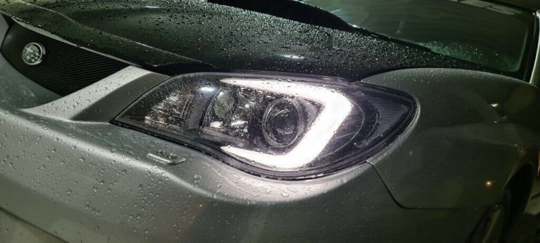 Xenon LED Tagfahrlicht Design Scheinwerfer für Subaru Impreza 3 (GH) 07-12 schwarz