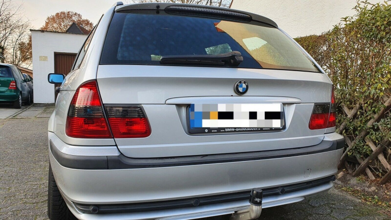 Upgrade Design Rückleuchten für BMW 3er E46 Touring 99-05 rot/rauch