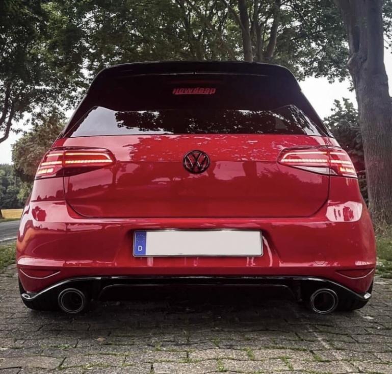 LED Upgrade "R-Design" Rückleuchten für VW Golf 7 (VII) 13-17 / 17+ rot/rauch mit dynamischem Blinker (für werks. LED)