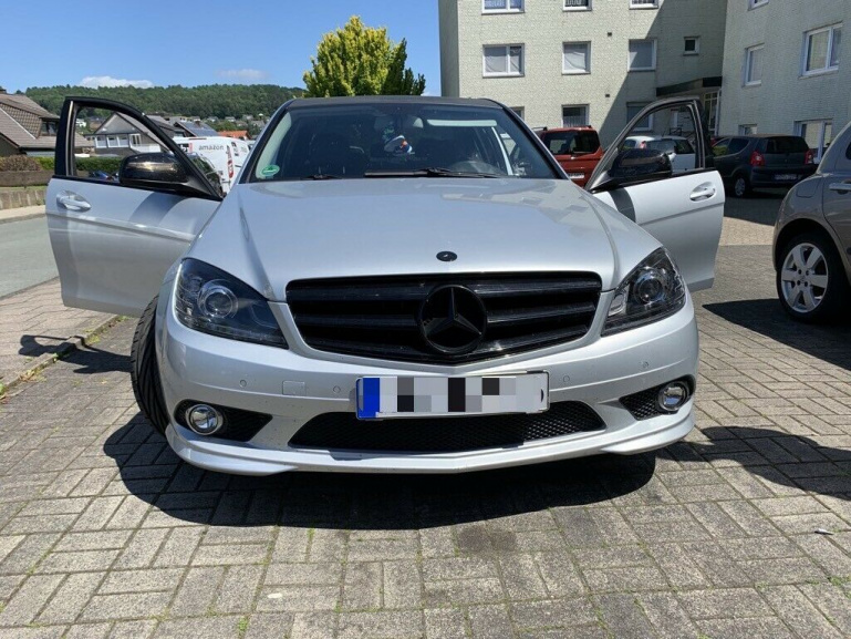 LED Tagfahrlicht Scheinwerfer für Mercedes Benz C-Klasse W204 07-10 schwarz