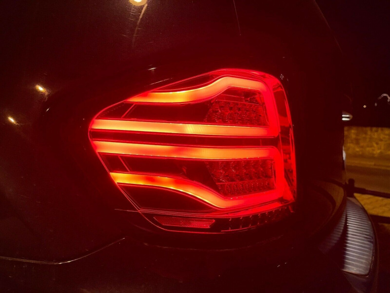 Voll LED Upgrade Design Rückleuchten für Mercedes Benz ML W164 09-11 (MOPF) rot/rauch