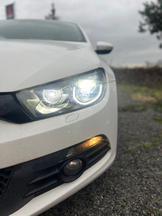 VOLL LED Tagfahrlicht Scheinwerfer Set für VW Scirocco III (3) 08-14 schwarz mit dyn. Blinker