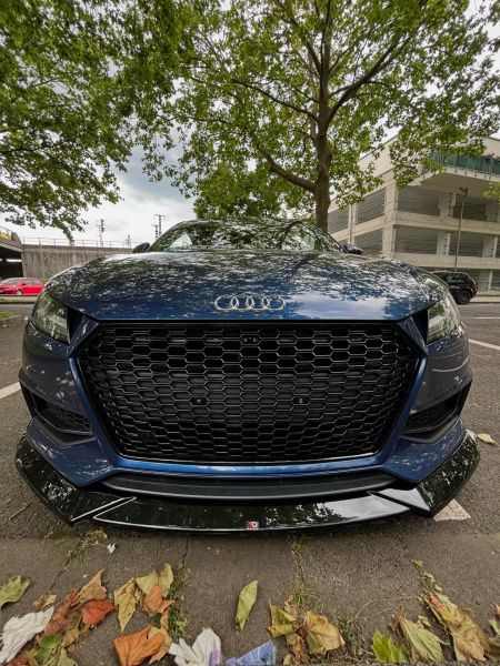 Wabengrill Schwarz glanz komplett Gitter Grill passt für Audi TT 8S FV nicht RS ab 2014-2018