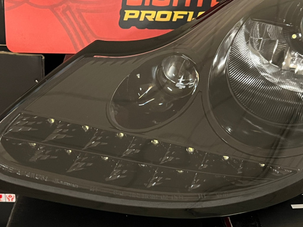 BLACKSHINE LED Tagfahrlicht Design Scheinwerfer für Porsche Boxster 986 / 911 996 96-04 Hochglanzschwarz