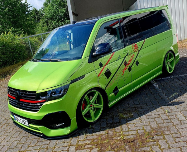 Kühlergrill mit Logohalter + Stoßstangenblenden für Volkswagen T6.1 ab 2019 Hochglanz schwarz