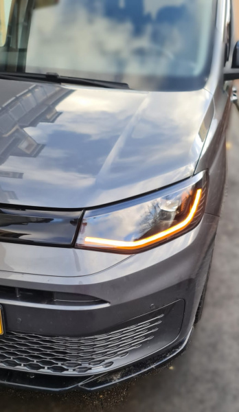 LED Tagfahrlicht Scheinwerfer für VW Caddy V/5 (SB) 20+ schwarz dynamisch