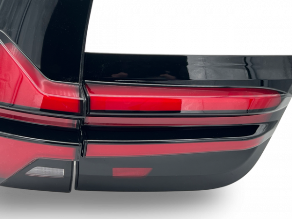 VOLL LED 3D Upgrade Design Lightbar Rückleuchten Set für BMW X5 E70 07-10 schwarz/rot