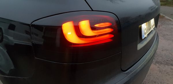 VOLL LED Upgrade Design Rückleuchten für Audi A3 8P 03-08 schwarz/rauch