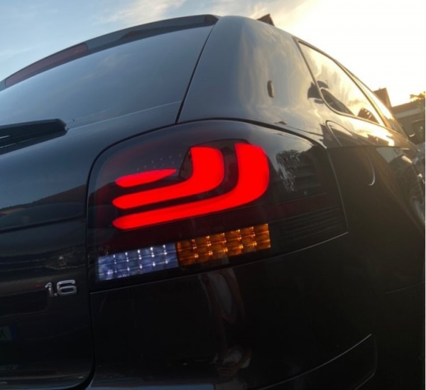 VOLL LED Upgrade Design Rückleuchten für Audi A3 8P 03-08 schwarz/rauch